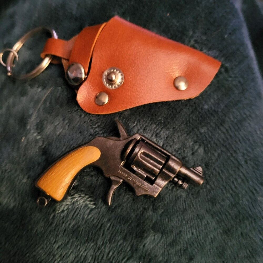Vintage Colt 45 Pistol Mini Cap Gun Key Chain - Picture 3 of 9